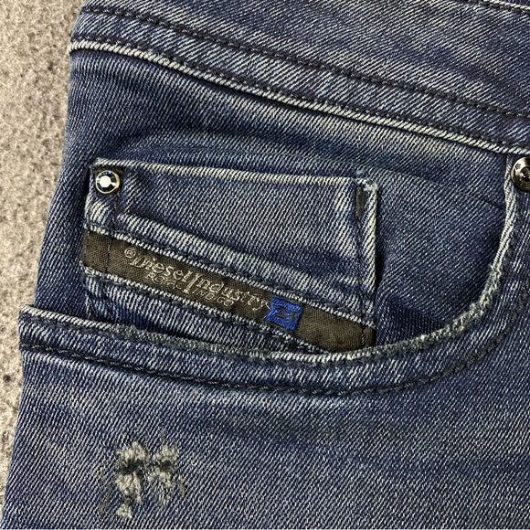 DIESEL Buster Denim Jeans Regular Slim Tapered Men’s Size W31 L32 - Picture 8 of 14